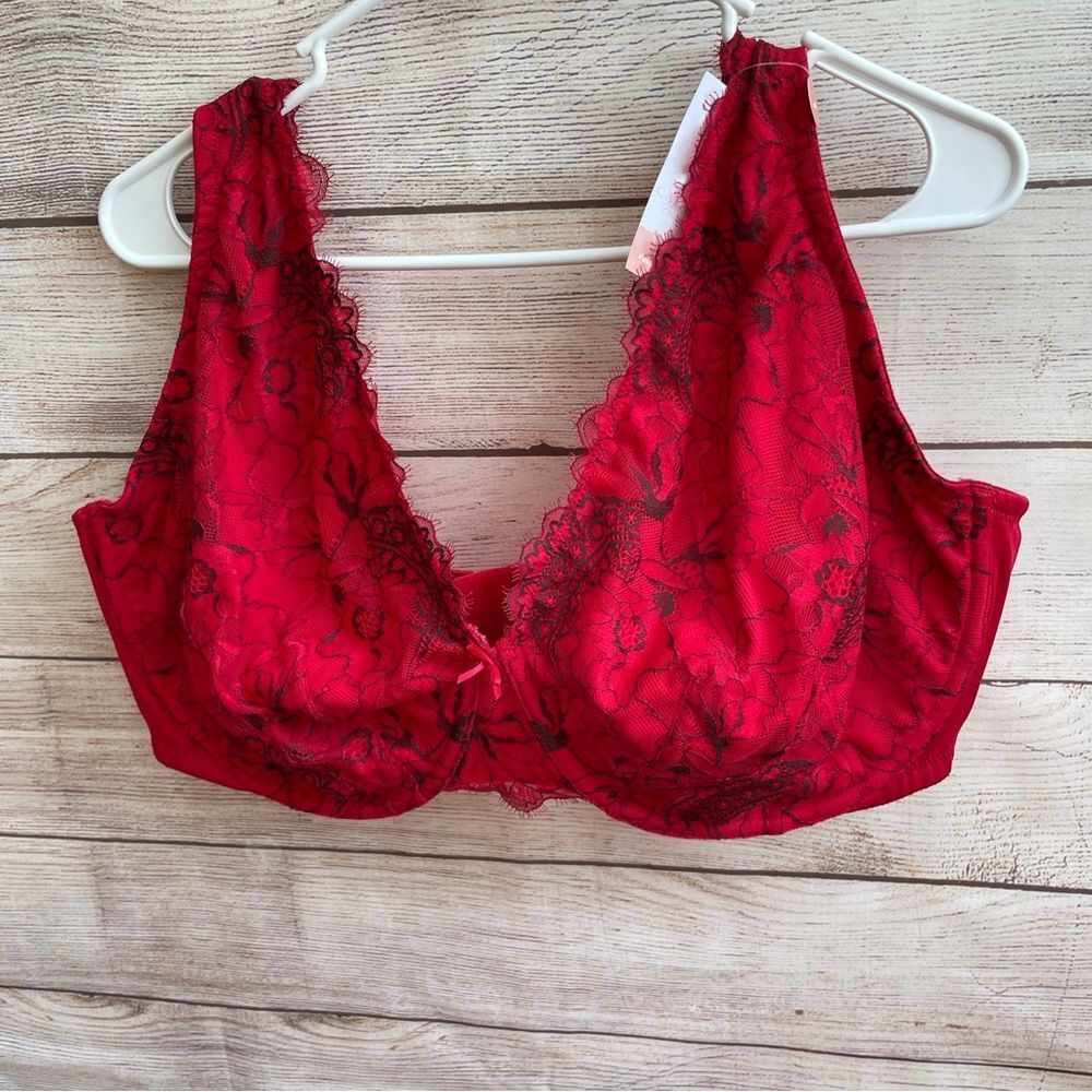 NEW WITH TAGS CACIQUE BRA IN RED - Picture 3 of 7